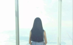 成熟女人头像背影气质,探寻有品位的女人头像之美