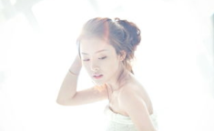 美女的露出妞妞的照片,12岁妞妞美艳惊人，母女同框似姐妹花”