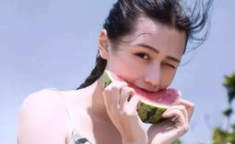 娱乐吃瓜头像女生图片,揭秘娱乐圈美女吃瓜瞬间